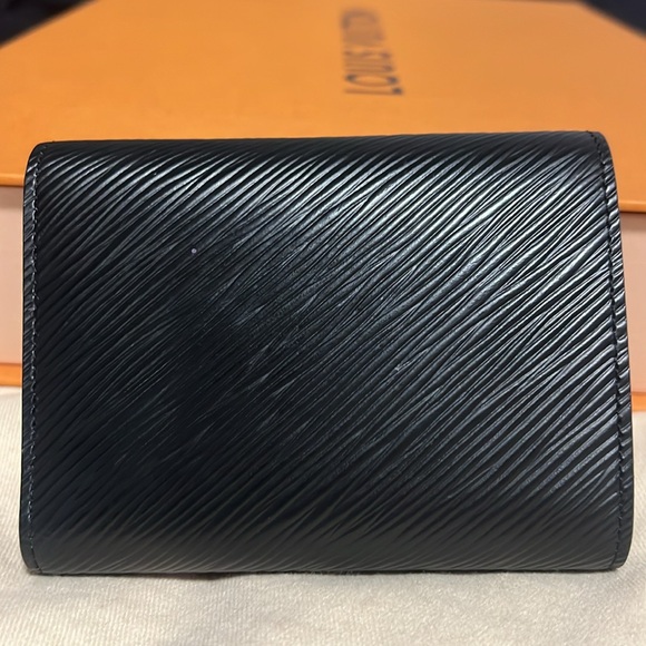 Louis Vuitton Twist Compact Wallet Epi Noir MSRP $875 - Picture 4 of 11